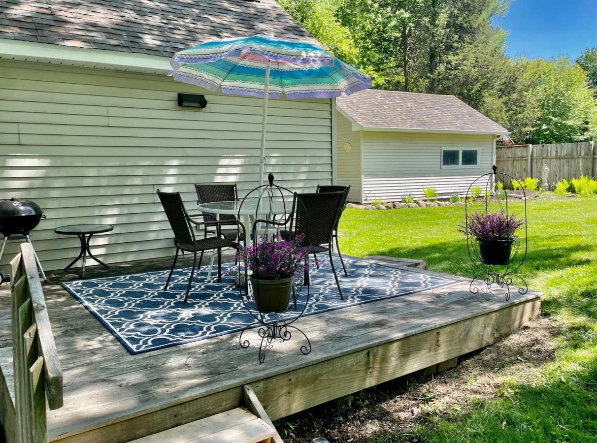 The Charming Glenn Cottage! Walk To Lake Michigan! Fennville Eksteriør bilde